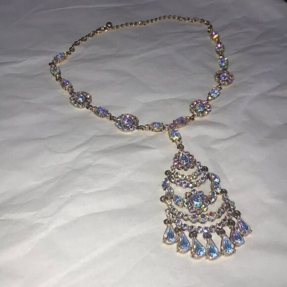 Beautiful Crystal Pendant Necklace!!! - Picture 8 of 8